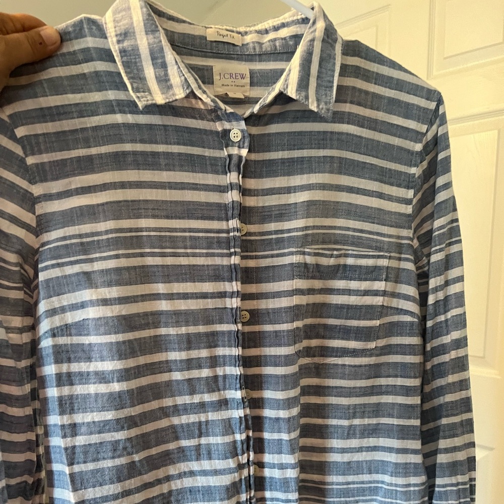 Women’s J. Crew shirt size M